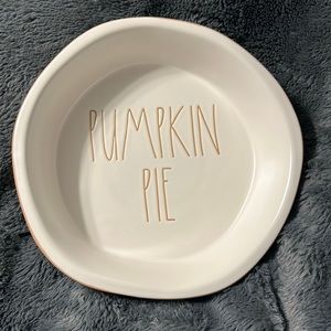 New Rae Dunn Pumpkin Pie Dish